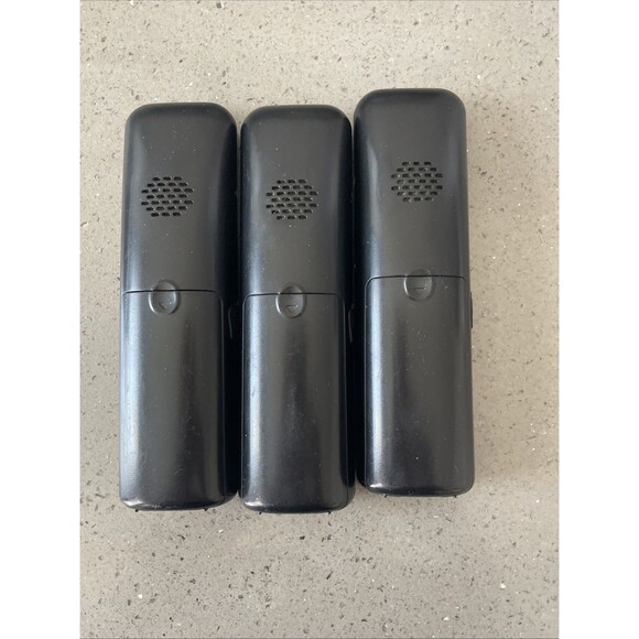 Panasonic KX-TGE633 DECT 6.0 Expandable Cordless Phone with Digital Answering - Picture 15 of 16